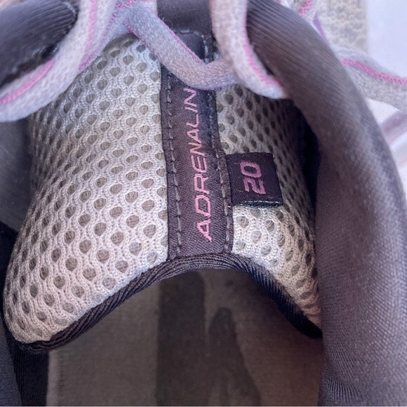 Brooks Adrenaline GTS 20 Road Running Shoes Women's size 9 - Picture 11 of 11